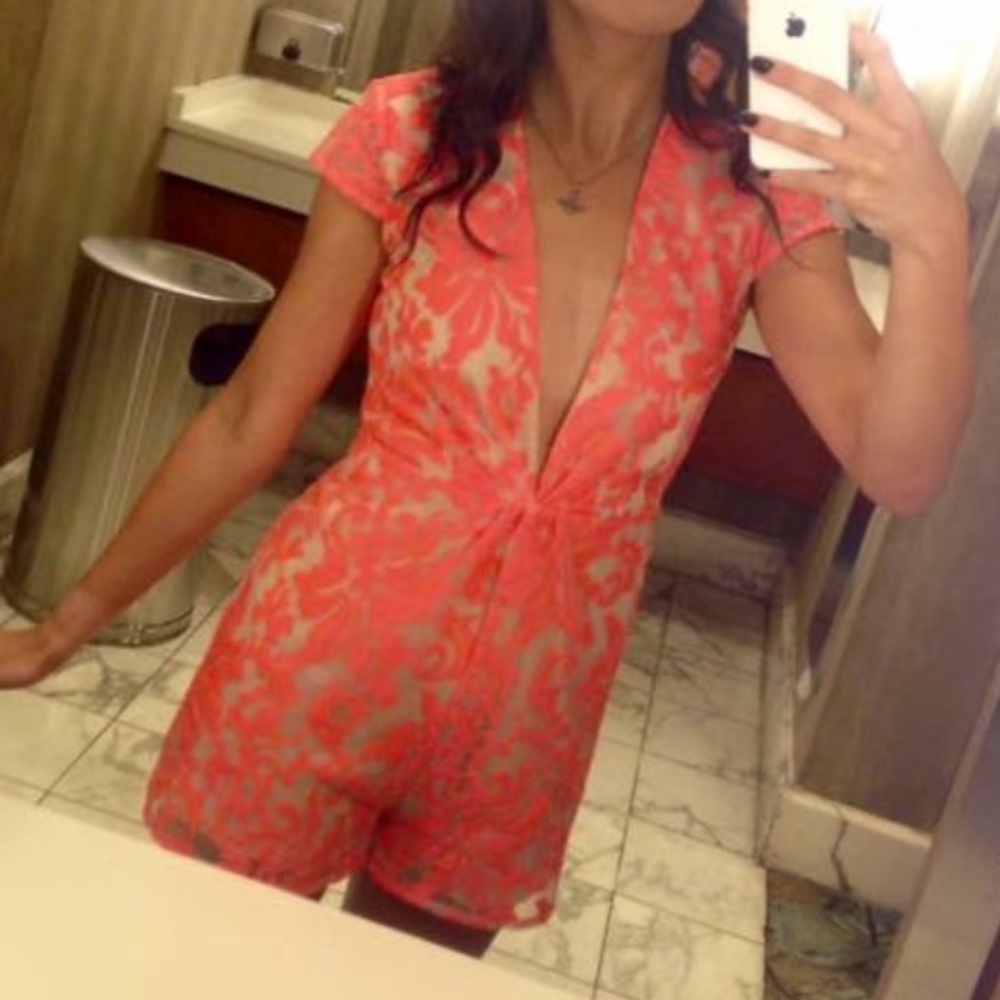 💓 HP 💓 Orange and nude romper